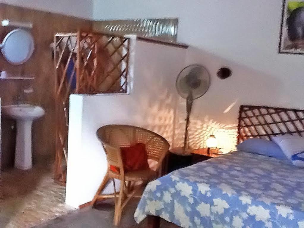 Coco Bay Pensión Anse Volbert Village Exterior foto